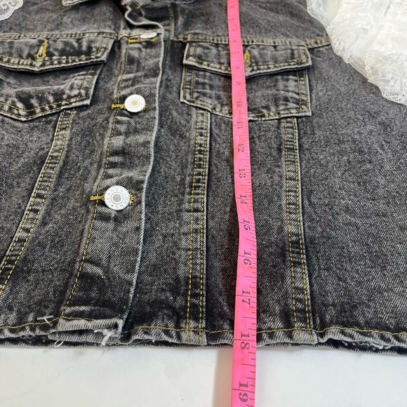 Denim Jacket with lace sleeves - Picture 16 of 17